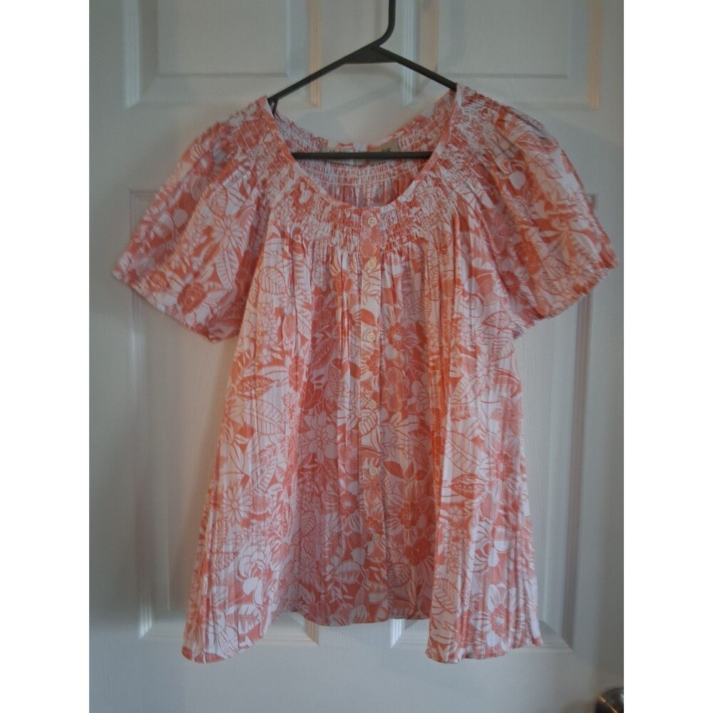 Lemongrass Blouse Size L Pleated Stunning